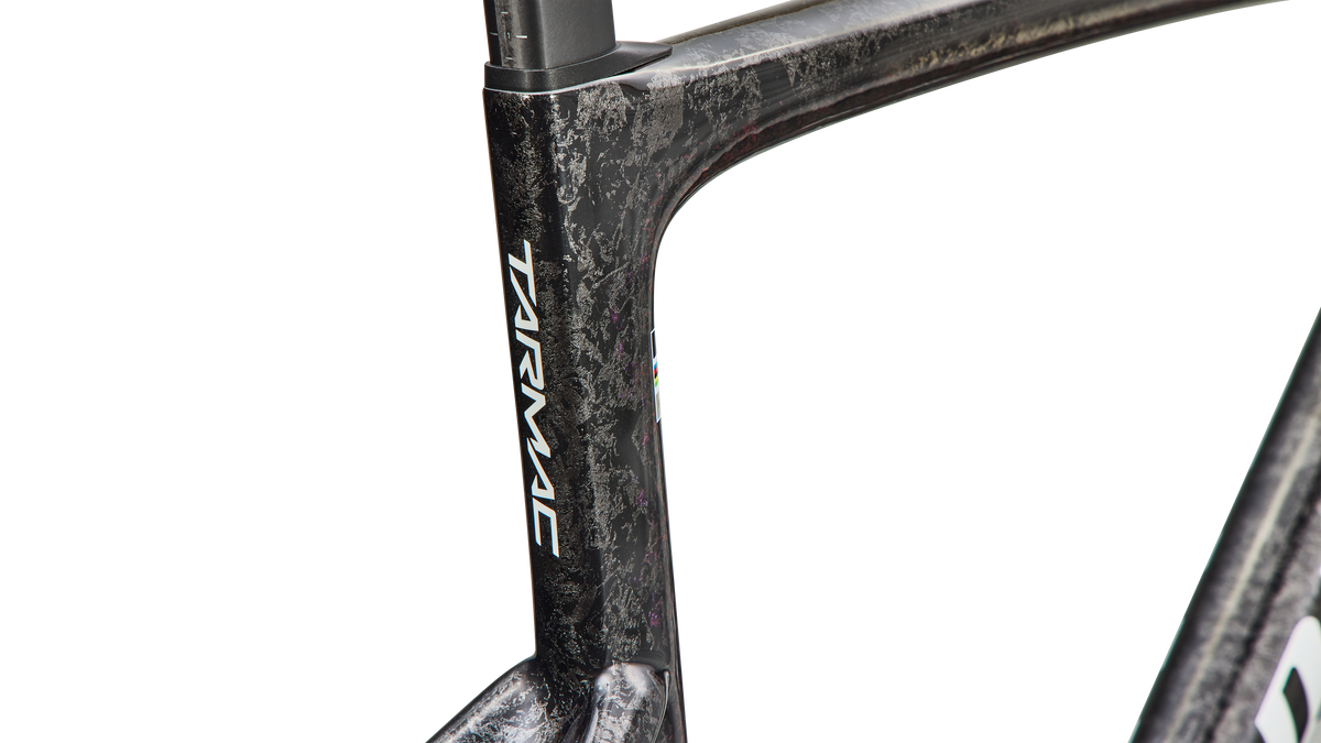 Gloss Carbon / Red to Blue Pearl / White