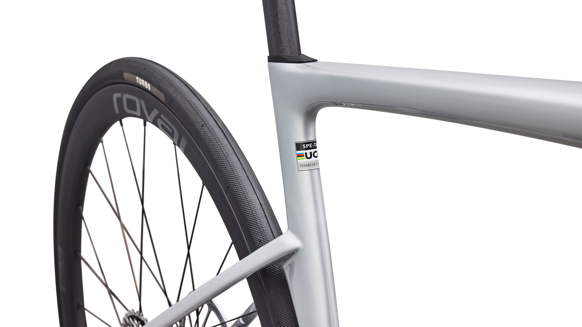 Tarmac SL9 seat tube and seatpost detail, Silver Dust / Powder Lime